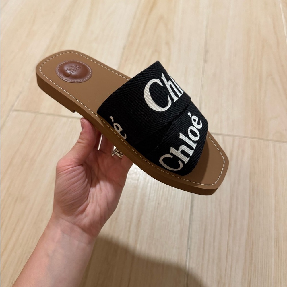 Chloe woody logo slides size 6